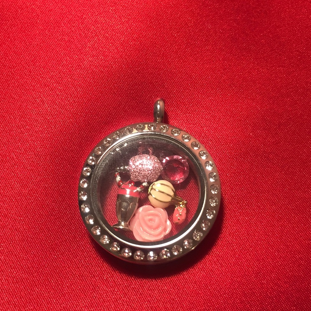 Origami Owl Hinge Locket with diamond face